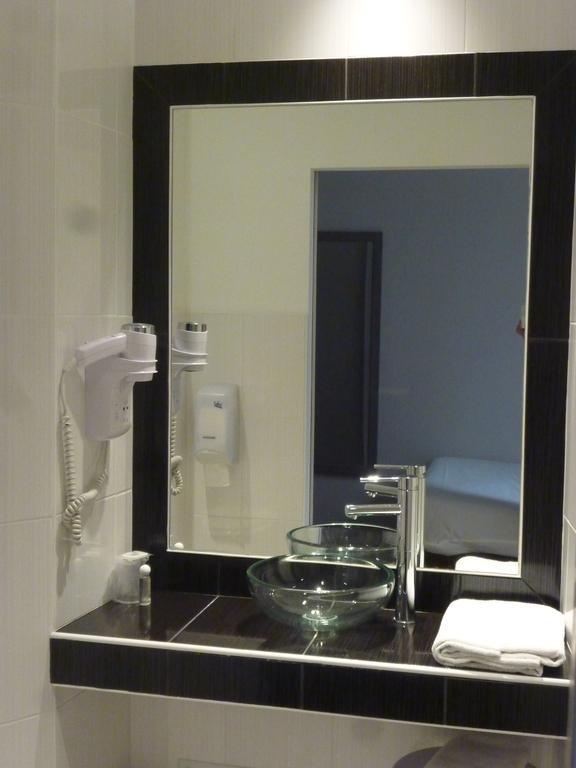 Hotel Montchapet Dijon Centre Phòng bức ảnh